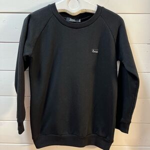 LOUVE Black Crewneck Sweatshirt – Size S/P
